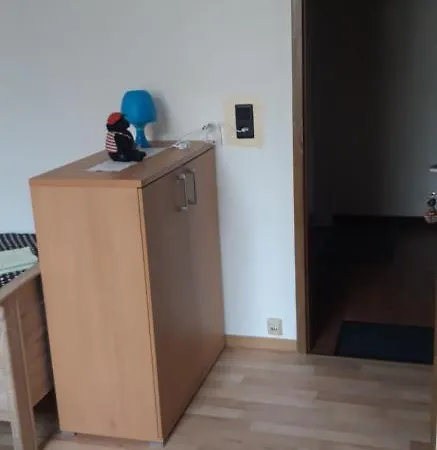 Zimmervermietung - Kusian Inn *
